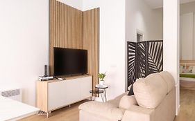 XII De Octubre Apartment